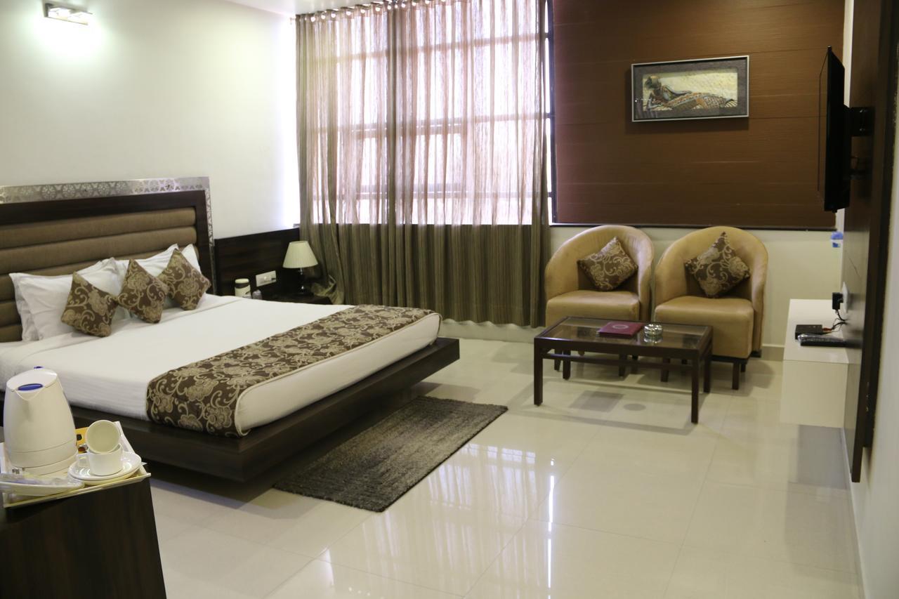 Rk Regency Hotel Bhopal Exterior foto